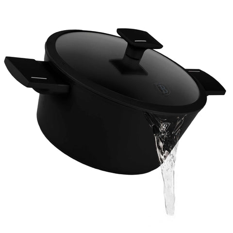 Product image of Casserole with lid 20cm. Part of the Matte Black Collection . Features: • Material: forged aluminum with non-stick titanPro coating • Casserole with lid Ø20*11 cm 2,5L • Color: black- silver. (Studio view). Official Berlinger Haus product, boosted by Promintra sl.