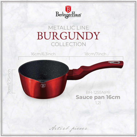 Imatge del producte de Salze pa 16cm. Forma part de l'edició Metallic Line Burgundy. Característiques: • Material: alumini forjat • Salze pa Ø16*7,5 cm 1,2L • Color: bordeus metàl·lic DISSENY REGISTRAT DE BERLINGER HAUS!. (Vista de l'estudi). Producte oficial de Berlinger, impulsat per Promintra sl.