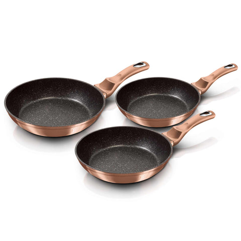 Product image of 3pcs frypan set. Part of the Metallic Line Rose Gold Edition . Features: • Material: forged aluminum • Include: • Frypan Ø20*4,2 cm 1,0L • Frypan Ø24*5,0 cm 1,7L • Frypan Ø28*5,5 cm 2,4L • Color: metallic rose gold REGIS.... (Studio view). Official Berlinger Haus product, boosted by Promintra sl.