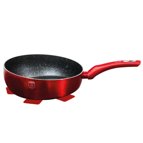 Product image of Flip frypan 26cm. Part of the Metallic Line Burgundy Edition . Features: • Material: stamp aluminum • Flip frypan Ø26 cm 2,8L • Color: metallic burgundy REGISTERED DESIGN BY BERLINGER HAUS!. (Studio view). Official Berlinger Haus product, boosted by Promintra sl.