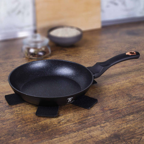 Product image of Frypan 20cm. Part of the Black Rose Collection . Features: • Material: forged aluminum • Frypan Ø20*4,1 cm 1,0L • Color: matt black- rose gold REGISTERED DESIGN BY BERLINGER HAUS!. (Studio view). Official Berlinger Haus product, boosted by Promintra sl.