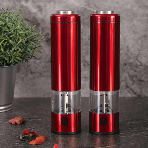 Product image of Electric pepper and salt mill. Part of the Metallic Line Burgundy Edition . Features: • Material: stainless steel with CERAMIC grinder • Batteries: 4 pcs AA (not inc.) • WITH LIGHT • Color: burgundy. (Studio view). Official Berlinger Haus product, boosted by Promintra sl.