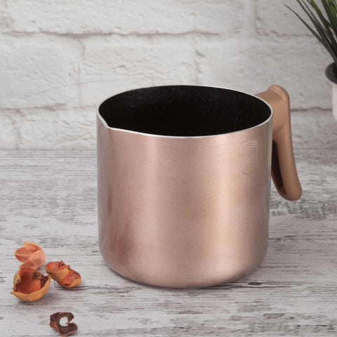 Olla De Leche 1,2L, Imagen lifestyle