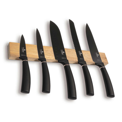 Product image of 6pcs knife set with bamboo wood magnetic hanger. Part of the Black Rose Collection . Features: • Material: stainless steel with black non-stick coating • Chef knife 20 cm • Bread knife 20 cm • Santoku knife 17,5 cm • Utility knife 12,5 cm • P.... (Studio view). Official Berlinger Haus product, boosted by Promintra sl.