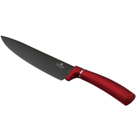 Product image of 6pcs knife set with acacia wood magnetic hanger. Part of the Metallic Line Burgundy Edition . Features: • Material: stainless steel with black non-stick coating • Chef knife 20 cm • Bread knife 20 cm • Santoku knife 17,5 cm • Utility knife 12,5 cm • P.... (Studio view). Official Berlinger Haus product, boosted by Promintra sl.
