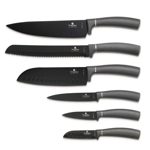Product image of 6pcs knife set. Part of the Anthracite Collection . Features: • Material: stainless steel with black non-stick coating • Chef knife 20 cm • Bread knife 20 cm • Santoku knife 17,5 cm • Utility knife 12,5 cm • P.... (Studio view). Official Berlinger Haus product, boosted by Promintra sl.