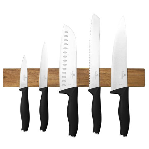 Product image of 6pcs knife set with acacia wood magnetic hanger. Part of the Black Vantage Collection/Matte Black Collection/Black Silver Collection . Features: • Material: stainless steel • Chef knife 20 cm • Bread knife 20 cm • Santoku knife 17,5 cm • Utility knife 12,5 cm • Paring knife 9 cm • Acacia woo.... (Studio view). Official Berlinger Haus product, boosted by Promintra sl.