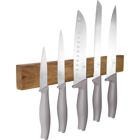 Product image of 6pcs knife set with acacia wood magnetic hanger. Part of the Taupe Collection . Features: • Material: stainless steel • Chef knife 20 cm • Bread knife 20 cm • Santoku knife 17,5 cm • Utility knife 12,5 cm • Paring knife 9 cm • Acacia woo.... (Studio view). Official Berlinger Haus product, boosted by Promintra sl.