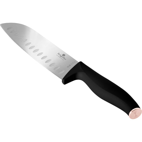 Product image of 6pcs knife set. Part of the Black Rose Collection . Features: • Material: stainless steel • Chef knife 20 cm • Bread knife 20 cm • Santoku knife 17,5 cm • Utility knife 12,5 cm • Paring knife 9 cm • Santoku kn.... (Studio view). Official Berlinger Haus product, boosted by Promintra sl.