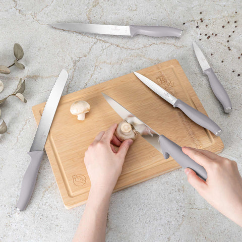 Juego De 6 Cuchillos Con Tabla De Cortar De Bambú, Imagen lifestyle