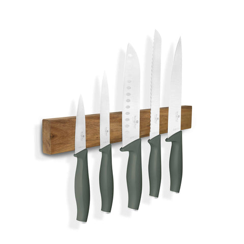 Product image of 6pcs knife set with acacia wood magnetic hanger. Part of the Matte Green Collection . Features: • Material: stainless steel • Chef knife 20 cm • Bread knife 20 cm • Santoku knife 17,5 cm • Utility knife 12,5 cm • Paring knife 9 cm • Acacia woo.... (Studio view). Official Berlinger Haus product, boosted by Promintra sl.
