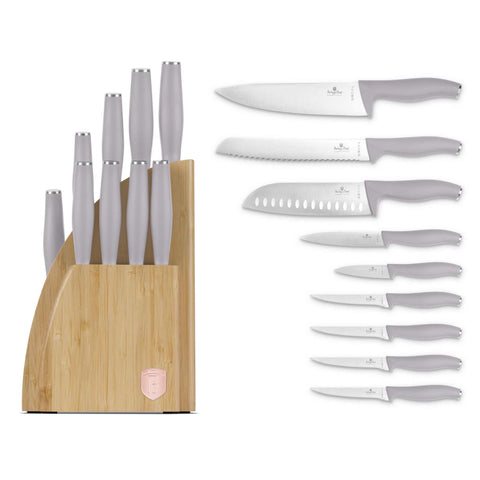 Imatge del producte d'un joc de ganivets de 10 peces amb estand BAMBOO. Part de la col·lecció Taupe. Característiques: • Material: acer inoxidable • Ganivet Xef 20 cm • Ganivet de pa 20 cm • Ganivet Santoku 17,5 cm • Ganivet multiusos 12,5 cm • Ganivet de pelar 9 cm • Ganivet de carn... (Vista d'estudi). Producte oficial de Berlinger, impulsat per Promintra sl.