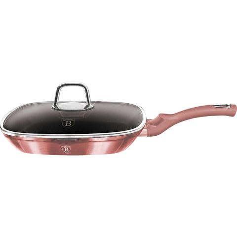 Imatge del producte de la paella amb tapa de 28 cm. Part de la col·lecció I-Rose. Característiques: • Material: alumini forjat • Paella amb tapa Ø28*4,1 cm 2,1L • Color: rosa metàl·lic DISSENY REGISTRAT DE BERLINGER HAUS!. (Vista de l'estudi). Producte oficial de Berlinger, impulsat per Promintra sl.