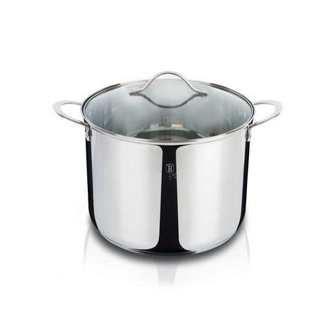 Product image of Stock pot with lid 24cm. Part of the Silver Jewellery Collection . Features: • Material: 18/10 stainless steel • Stock pot with lid Ø24*17 cm 7,5L • Color: stainless steel. (Studio view). Official Berlinger Haus product, boosted by Promintra sl.