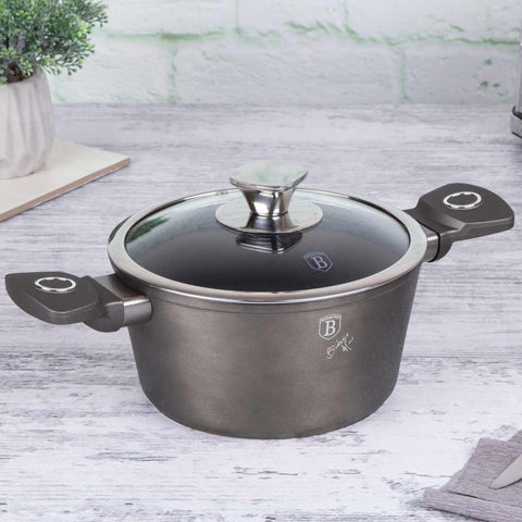 Product image of Casserole with lid 20cm. Part of the Crystal Collection . Features: • Material: forged aluminum with non-stick coating • Casserole with lid Ø20*9,5 cm 2,5L • Color: dark champagne REGISTERED DESIGN BY BERLINGER HAUS!. (Studio view). Official Berlinger Haus product, boosted by Promintra sl.
