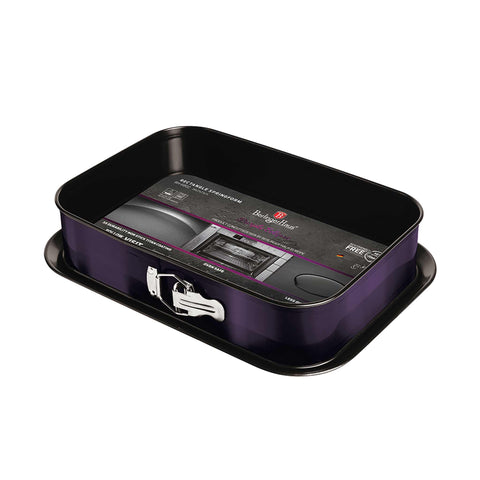 Imatge del producte del motlle rectangular amb ressort de 39x27cm. Forma part de la col·lecció Purple Eclipse. Característiques: • Material: acer al carboni amb recobriment de titani no estètic • Mida: 35*23*6,5 cm • Mida de la base: 39*27 cm • Color: porpra metàl·lic. (Vista d'estudi). Producte oficial de Berlinger, impulsat per Promintra sl.