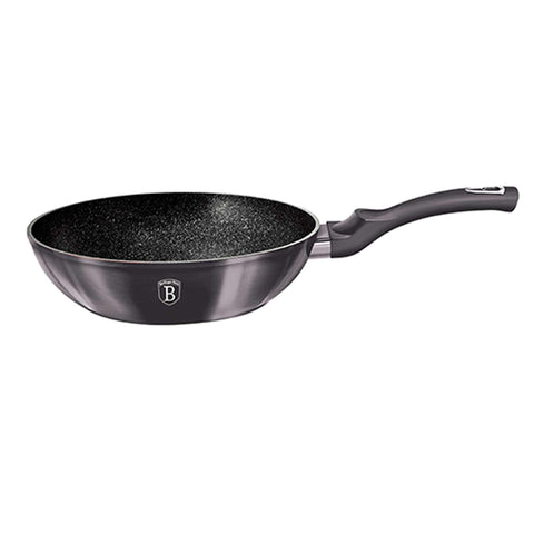 Product image of Wok 28cm. Part of the Metallic Line Carbon Pro Edition . Features: • Material: forged aluminum • Wok Ø28*7,4 cm 3,2L • Color: metallic dark grey REGISTERED DESIGN BY BERLINGER HAUS!. (Studio view). Official Berlinger Haus product, boosted by Promintra sl.