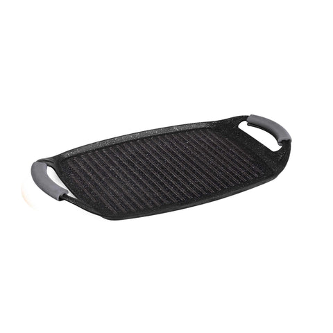 Imatge del producte de la placa de barbacoa de 47 cm. Forma part de la Metallic Line Carbon Pro Edition. Característiques: • Material: alumini forjat • Mida: 47*29 cm • Color: gris fosc • 2 MÀNECS DE SILICONA RESISTENTS A LA CALOR GRATUÏTS. (Vista d'estudi). Producte oficial Berlinger, impulsat per Promintra sl.