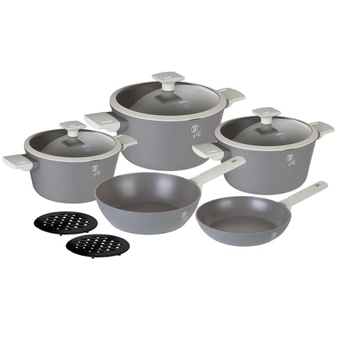 Product image of 10pcs cookware set. Part of the Aspen Collection . Features: • Material: forged aluminum with grey titan non-stick coating • Include: • Frypan Ø20*4,5 cm 1,0L • Deep frypan Ø24*6,5 cm 2,3L • Casserole with (s.... (Studio view). Official Berlinger Haus product, boosted by Promintra sl.