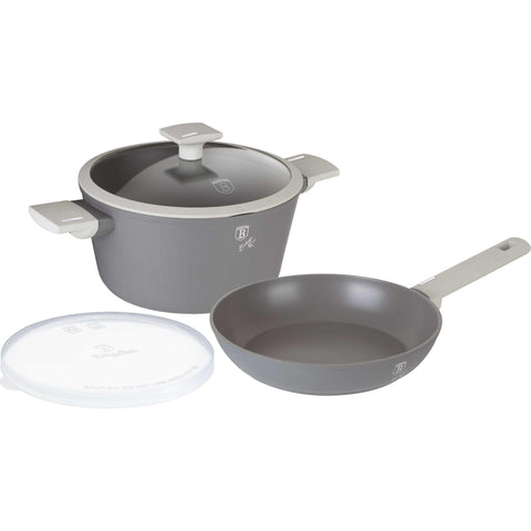 Product image of 4pcs cookware set. Part of the Aspen Collection . Features: • Material: forged aluminum with grey titan non-stick coating • Include: • Frypan Ø24*4,8 cm 1,7L • Casserole with lid Ø24*11,8 cm 4,1L • Plastic l.... (Studio view). Official Berlinger Haus product, boosted by Promintra sl.