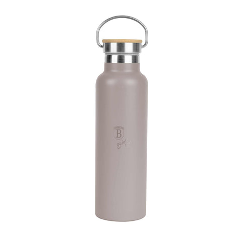 Product image of Flask with bamboo lid 0,6L. Part of the Taupe Collection . Features: • Material: 18/10 stainless steel with matt powder coating • Bamboo lid • Capacity: 0,6 L • Color: matt taupe • Packing: giftbox. (Studio view). Official Berlinger Haus product, boosted by Promintra sl.