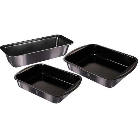 Product image of 3pcs baking form set. Part of the Metallic Line Carbon Pro Edition . Features: • Material: carbon steel with titan non-stick coating • Include: • Oblong roaster 35*27*6,5 cm • Oblong roaster 40*28,5*7 cm • Loaf pan 33*14*7 cm .... (Studio view). Official Berlinger Haus product, boosted by Promintra sl.