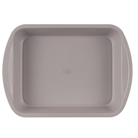 Product image of Oblong roaster 40x28,5cm. Part of the Taupe Collection . Features: • Material: carbon steel with titanPro non-stick coating • Size: 40*28,5*7 cm • Color: matt taupe. (Studio view). Official Berlinger Haus product, boosted by Promintra sl.