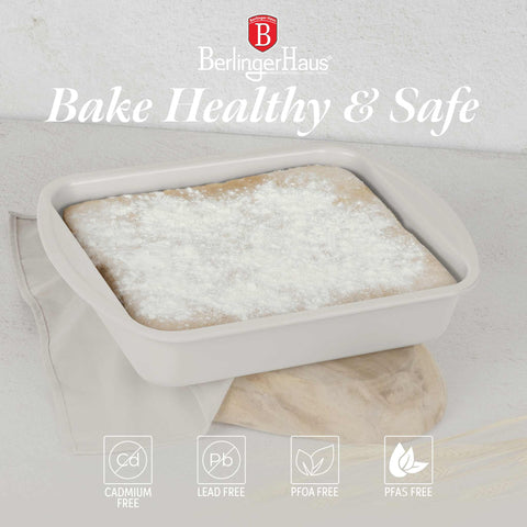Product image of Oblong roaster 40x28,5cm. Part of the Sahara Collection . Features: • Material: carbon steel with titanPro non-stick coating • Size: 40*28,5*7 cm • Color: matt cream. (Studio view). Official Berlinger Haus product, boosted by Promintra sl.