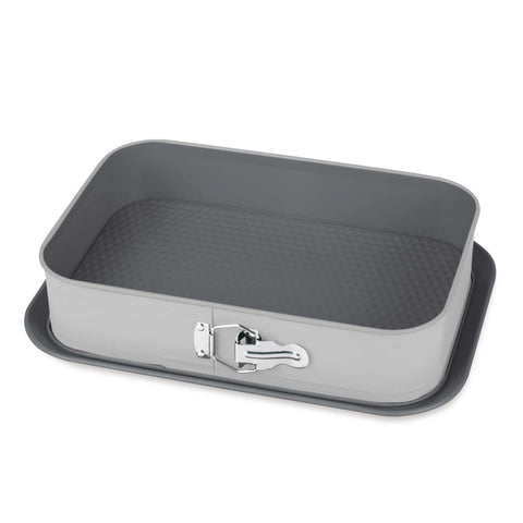 Product image of Rectangle springform 39x27cm. Part of the Aspen Collection . Features: • Material: carbon steel with titanPro non-stick coating • Size: 34,2*23,3*6,7 cm • Base size: 39*27 cm • Color: matt grey. (Studio view). Official Berlinger Haus product, boosted by Promintra sl.