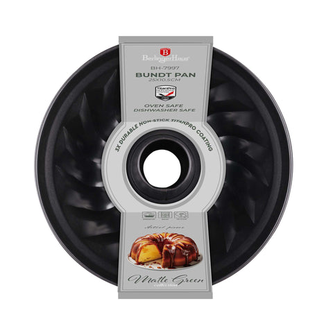 Product image of Bundt pan 25cm. Part of the Matte Green Collection . Features: • Material: carbon steel with titanPro non-stick coating • Size: 25*10,5 cm • Color: matt green. (Studio view). Official Berlinger Haus product, boosted by Promintra sl.