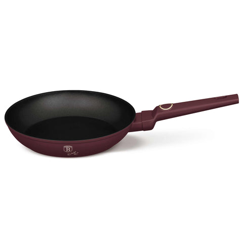 Product image of Frypan 24cm. Part of the Leonardo Collection . Features: • Material: forged aluminum with non-stick titanPro coating • Frypan Ø24*4,8 cm 1,7L • Color: matt bordeaux REGISTERED DESIGN BY BERLINGER HAUS!. (Studio view). Official Berlinger Haus product, boosted by Promintra sl.