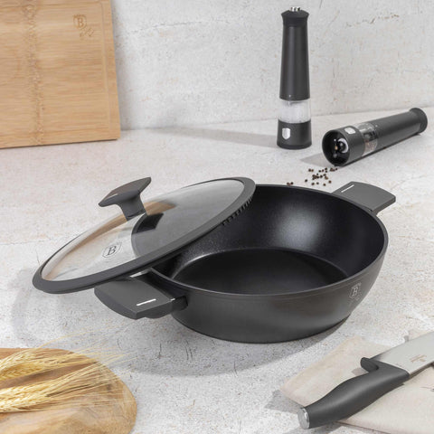 Olla Baja Con Tapa 28Cm, Imagen lifestyle