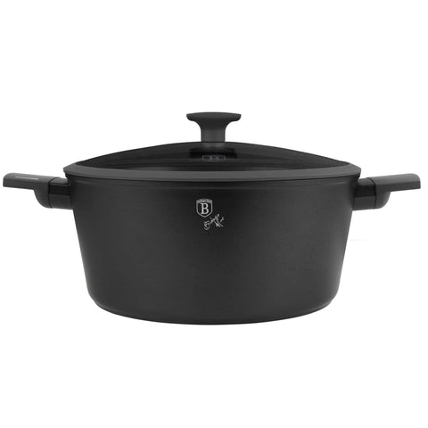Imagem do produto: Caçarola com tampa de 30 cm. Parte da Coleção Antracite. Características: • Material: alumínio forjado com revestimento antiaderente titanPro • Caçarola com tampa Ø30*13,5 cm 8L • Cor: antracite fosco DESIGN REGISTRADO POR BERLI.... (Vista do estúdio). Produto oficial Berlinger Haus, impulsionado por Promintra sl.