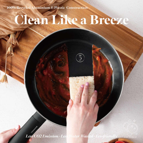 Product image of Flip frypan 26cm. Part of the Matte Black Collection . Features: • Material: stamp aluminum with non-stick titanPro coating • Flip frypan Ø26 cm 2,8L • Color: black- silver REGISTERED DESIGN BY BERLINGER HAUS!. (Studio view). Official Berlinger Haus product, boosted by Promintra sl.