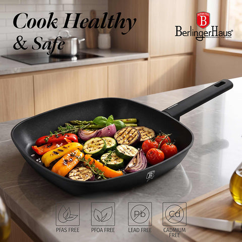 Product image of 3pcs frypan set. Part of the Matte Black Collection . Features: • Material: forged aluminum with non-stick titanPro coating • Include: • Frypan Ø20*4,2 cm 1,0L • Frypan Ø24*5 cm 1,7L • Grill pan Ø28*4,1 cm 2,1L .... (Studio view). Official Berlinger Haus product, boosted by Promintra sl.