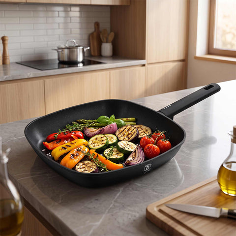 Product image of 3pcs frypan set. Part of the Matte Black Collection . Features: • Material: forged aluminum with non-stick titanPro coating • Include: • Frypan Ø20*4,2 cm 1,0L • Frypan Ø24*5 cm 1,7L • Grill pan Ø28*4,1 cm 2,1L .... (Studio view). Official Berlinger Haus product, boosted by Promintra sl.