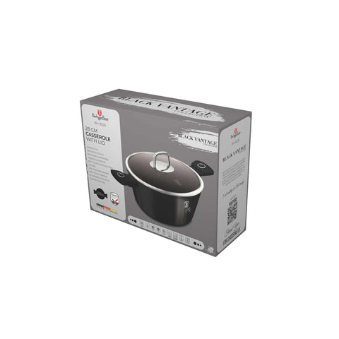Imagem do produto: Caçarola com tampa de 28 cm. Parte da Coleção Black Vantage. Características: • Material: alumínio forjado com revestimento antiaderente titanPro • Caçarola com tampa Ø28*12,4 cm 6,1 L • Cor: preto brilhante DESIGN REGISTRADO POR BERLING.... (Vista do estúdio). Produto oficial Berlinger Haus, impulsionado por Promintra sl.
