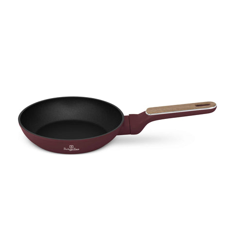 Product image of Frypan 20cm. Part of the Leonardo Nordic Collection . Features: • Material: forged aluminum with non-stick titanPro coating • Frypan Ø20*4,5 cm 1,0L • Color: matt bordeaux, wooden REGISTERED DESIGN BY BERLINGER .... (Studio view). Official Berlinger Haus product, boosted by Promintra sl.