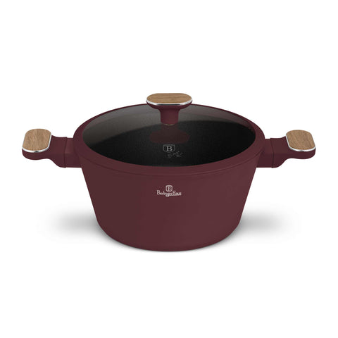 Product image of Casserole with lid 24cm. Part of the Leonardo Nordic Collection . Features: • Material: forged aluminum with non-stick titanPro coating • Casserole with lid Ø24*12,5 cm 4,3L • Color: matt bordeaux, wooden REGISTERED DESIGN .... (Studio view). Official Berlinger Haus product, boosted by Promintra sl.