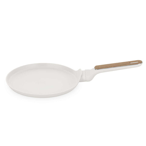 Product image of Pancake pan 25cm. Part of the Sahara Nordic Collection . Features: • Material: forged aluminum with non-stick titanPro coating • Pancake pan Ø25*2,2 cm • Color: matt cream, wooden REGISTERED DESIGN BY BERLINGER HAUS!. (Studio view). Official Berlinger Haus product, boosted by Promintra sl.