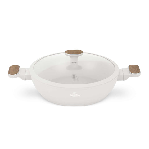 Product image of Shallow pot with lid 28cm. Part of the Sahara Nordic Collection . Features: • Material: forged aluminum with non-stick titanPro coating • Shallow pot with lid Ø28*7,5 cm 3,8L • Color: matt cream, wooden REGISTERED DESIGN BY.... (Studio view). Official Berlinger Haus product, boosted by Promintra sl.