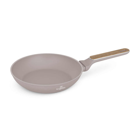 Product image of Frypan 24cm. Part of the Taupe Nordic Collection . Features: • Material: forged aluminum with non-stick titanPro coating • Frypan Ø24*4,8 cm 1,7L • Color: matt taupe, wooden REGISTERED DESIGN BY BERLINGER HAUS!. (Studio view). Official Berlinger Haus product, boosted by Promintra sl.