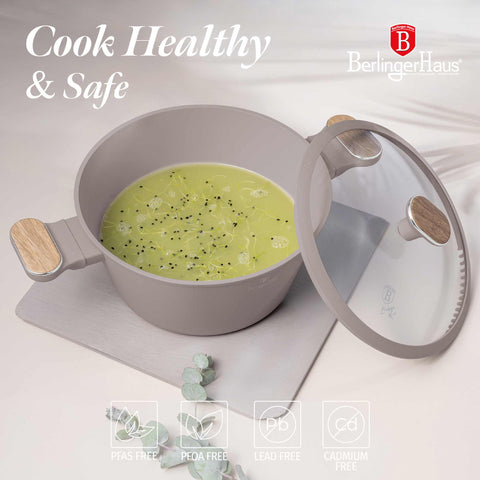 Product image of Casserole with lid 24cm. Part of the Taupe Nordic Collection . Features: • Material: forged aluminum with non-stick titanPro coating • Casserole with lid Ø24*12,5 cm 4,3L • Color: matt taupe, wooden REGISTERED DESIGN BY .... (Studio view). Official Berlinger Haus product, boosted by Promintra sl.