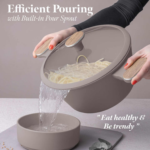 Product image of Casserole with lid 24cm. Part of the Taupe Nordic Collection . Features: • Material: forged aluminum with non-stick titanPro coating • Casserole with lid Ø24*12,5 cm 4,3L • Color: matt taupe, wooden REGISTERED DESIGN BY .... (Studio view). Official Berlinger Haus product, boosted by Promintra sl.