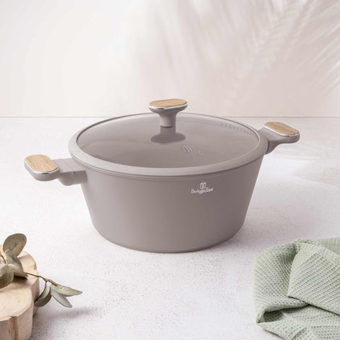 Product image of Casserole with lid 28cm. Part of the Taupe Nordic Collection . Features: • Material: forged aluminum with non-stick titanPro coating • Casserole with lid Ø28*13 cm 6,3L • Color: matt taupe, wooden REGISTERED DESIGN BY BE.... (Studio view). Official Berlinger Haus product, boosted by Promintra sl.