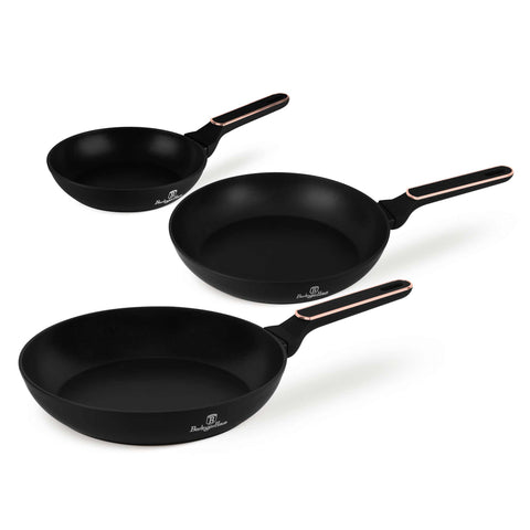 Product image of 3pcs frypan set. Part of the Black Rose Collection . Features: • Material: forged aluminum with non-stick titanPro coating • Include: • Frypan Ø20*4,5 cm 1,0L • Frypan Ø24*4,8 cm 1,7L • Frypan Ø28*5,2 cm 2,4L •.... (Studio view). Official Berlinger Haus product, boosted by Promintra sl.