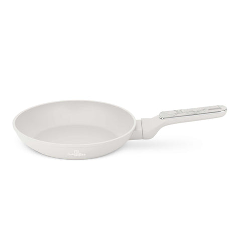 Product image of Frypan 24cm. Part of the Sahara Marble Collection . Features: • Material: forged aluminum with non-stick titanPro coating • Frypan Ø24*4,8 cm 1,7L • Color: matt cream, marble REGISTERED DESIGN BY BERLINGER HAUS!. (Studio view). Official Berlinger Haus product, boosted by Promintra sl.