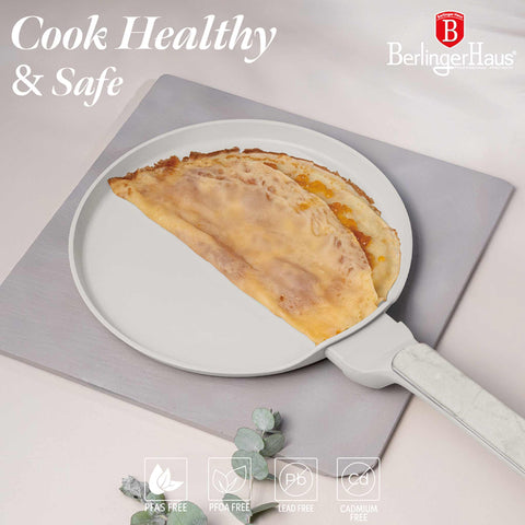 Product image of Pancake pan 25cm. Part of the Sahara Marble Collection . Features: • Material: forged aluminum with non-stick titanPro coating • Pancake pan Ø25*2,2 cm • Color: matt cream, marble REGISTERED DESIGN BY BERLINGER HAUS!. (Studio view). Official Berlinger Haus product, boosted by Promintra sl.