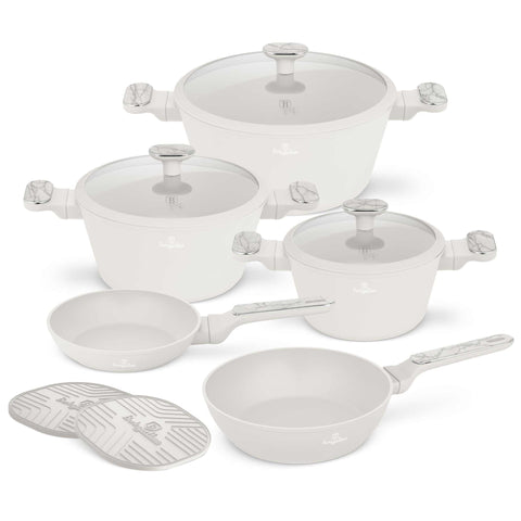 Product image of 10pcs cookware set. Part of the Sahara Marble Collection . Features: • Material: forged aluminum with non-stick titanPro coating • Include: • Frypan Ø20*4,5 cm 1,0L • Deep frypan Ø24*6,5 cm 2,3L • Casserole with (str.... (Studio view). Official Berlinger Haus product, boosted by Promintra sl.
