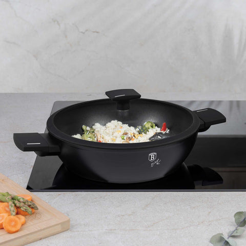 Product image of Shallow pot with lid 28cm. Part of the Matte Black Collection . Features: • Material: forged aluminum with non-stick titanPro coating • Shallow pot with lid Ø28*7,5 cm 3,8L • Color: black- silver. (Studio view). Official Berlinger Haus product, boosted by Promintra sl.